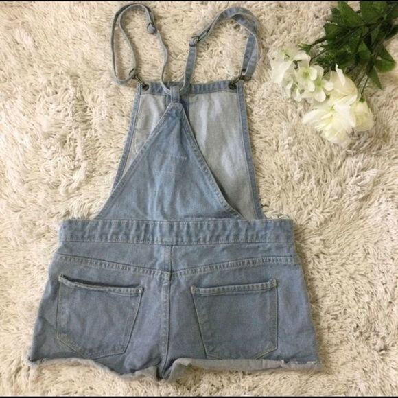 Forever 21 Shortail Denim Overalls Size 27 - Picture 4 of 9